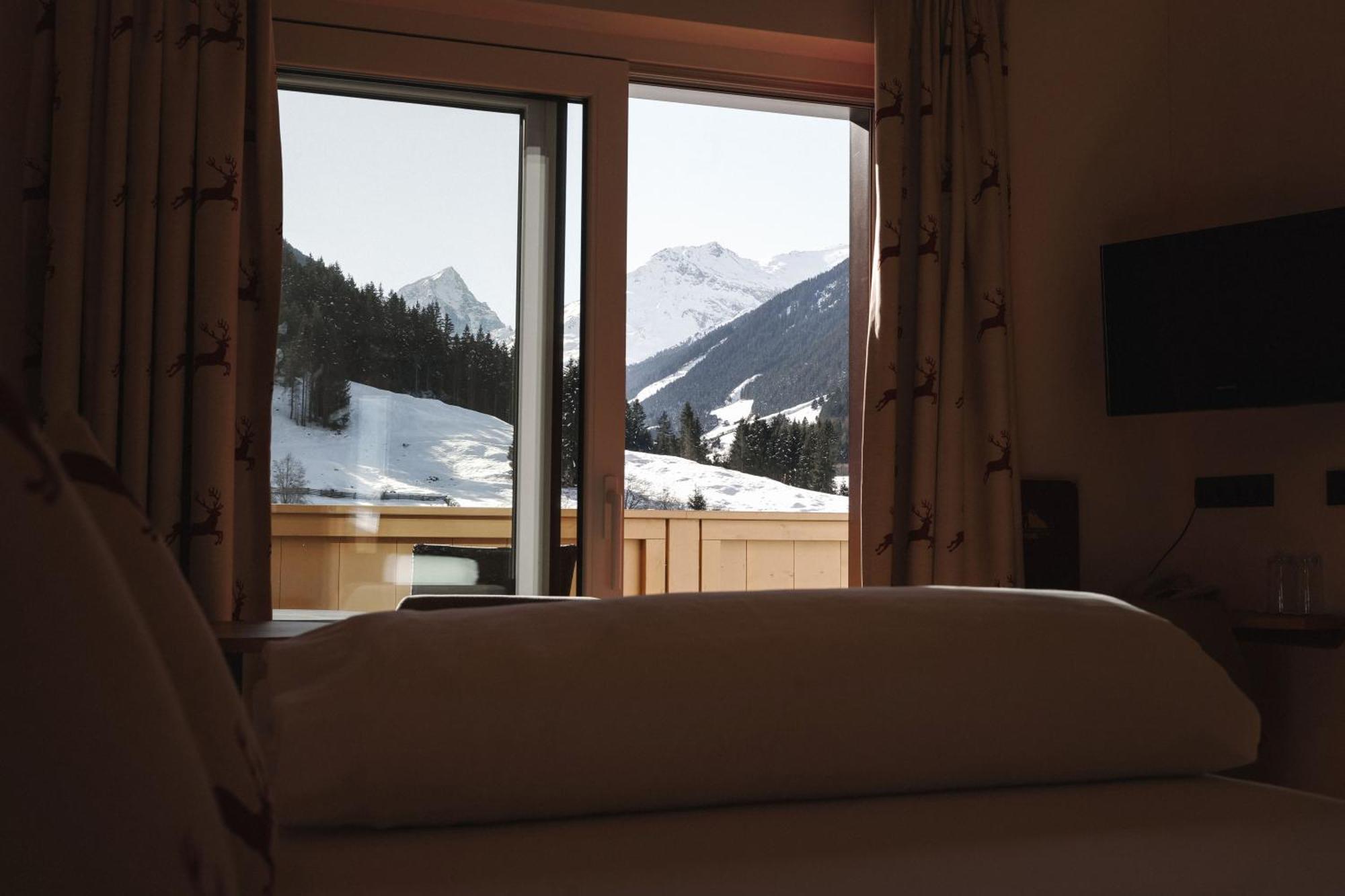 Bergsporthotel Antonie Gries im Sellrain Buitenkant foto
